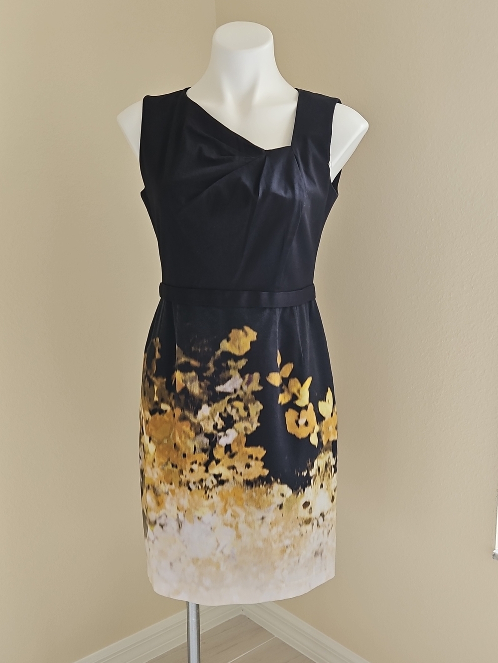 Elie Tahari Nordstrom Black Sleeveless Cotton Dress with Gold Floral Print